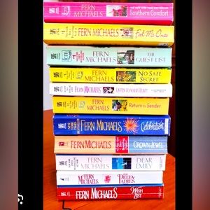 Fern Michaels Random Lot of 12 Books Thriller Romance UNSORTED Mass Market HC PB